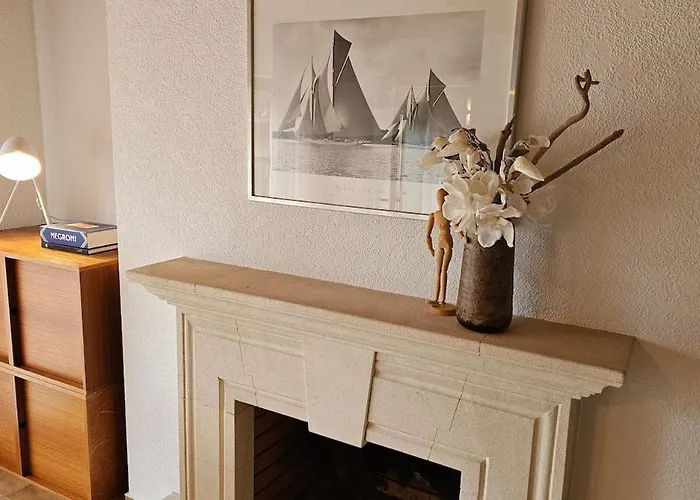 Work And Travel Near Cologne For 8 With South-facing Garden *
