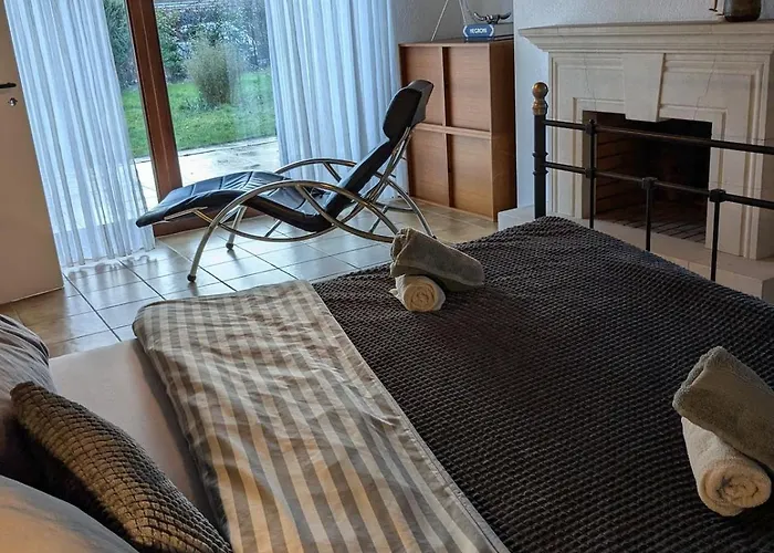 Appartement Work And Travel Near Cologne For 8 With South-facing Garden *